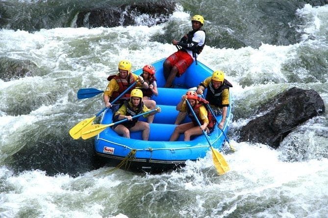 water-rafting-kitulgala-srilanka