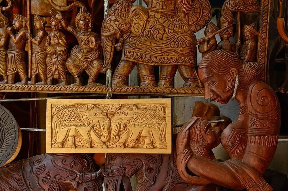 wood carving ornaments srilanka