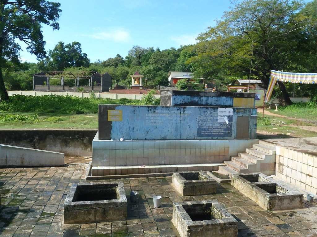 Kanniya Hot Springs, Trincomalee