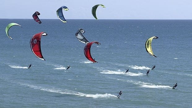 kite-surfing-kalpitiya-srilanka