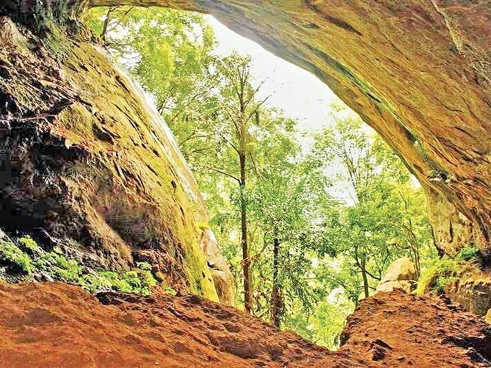 Rawana Cave, Ella