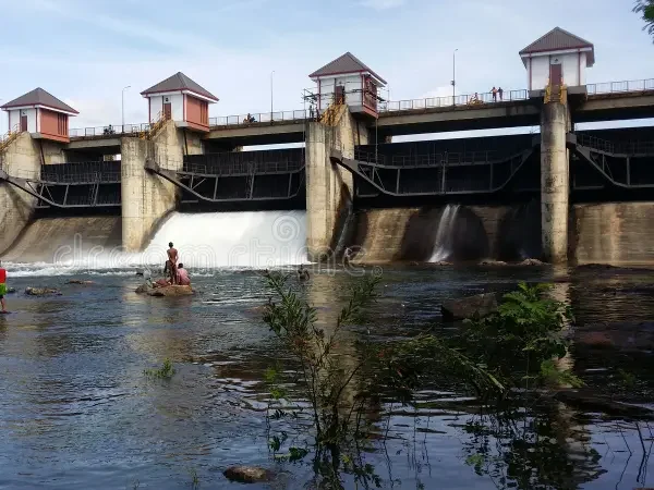 Udawalawa Dam, Udawalawa