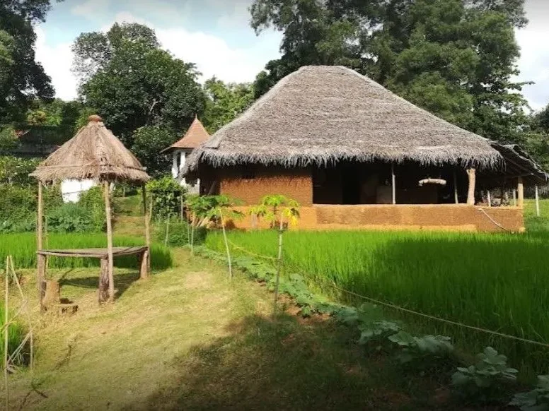 Old Vllage, Pinnawala