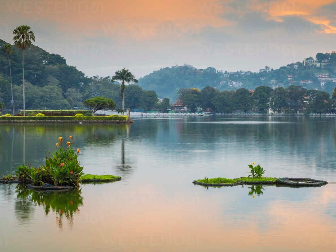 Kandy Lake, Kandy