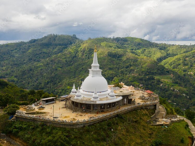 Mahamewnawa Temple, Ella
