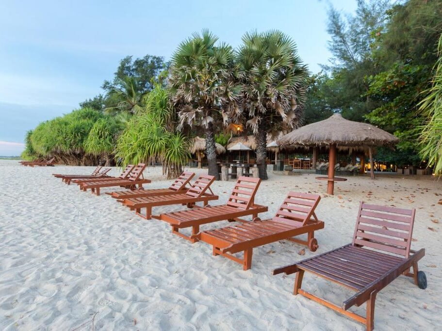 Nilaweli Beach, Trincomalee