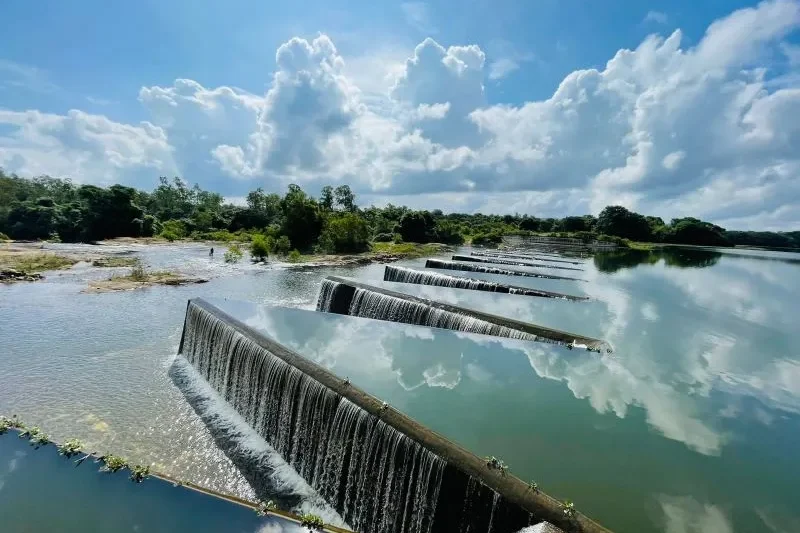 Pimbureththewa Spillway