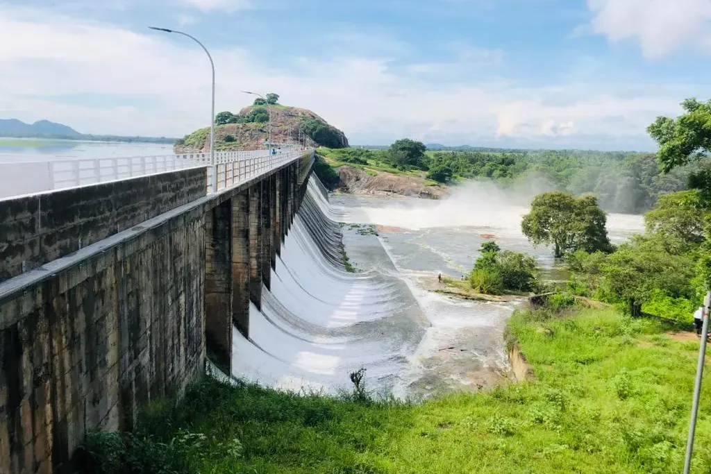 Rajangana Lake & Spillway